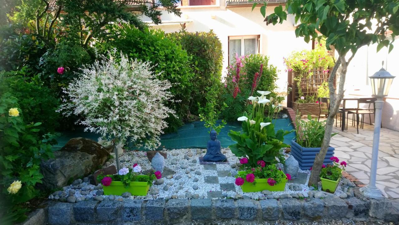 4 Rue Guy De Maupassant Apartman Valmont  Kültér fotó